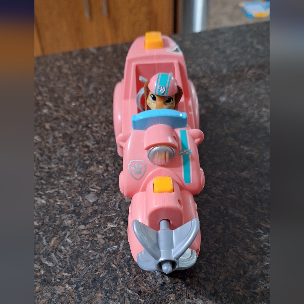 Paw Patrol Liberty Motorcycle and character